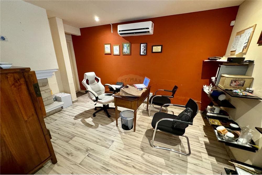 Oferta en Carmelitas. Casa en esquina, foto 5