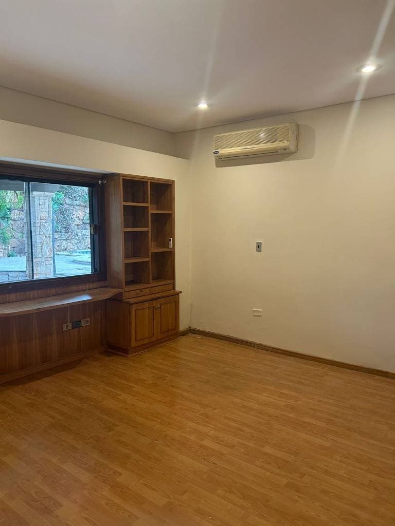 Hermosa Residencia en Alquiler — foto 3