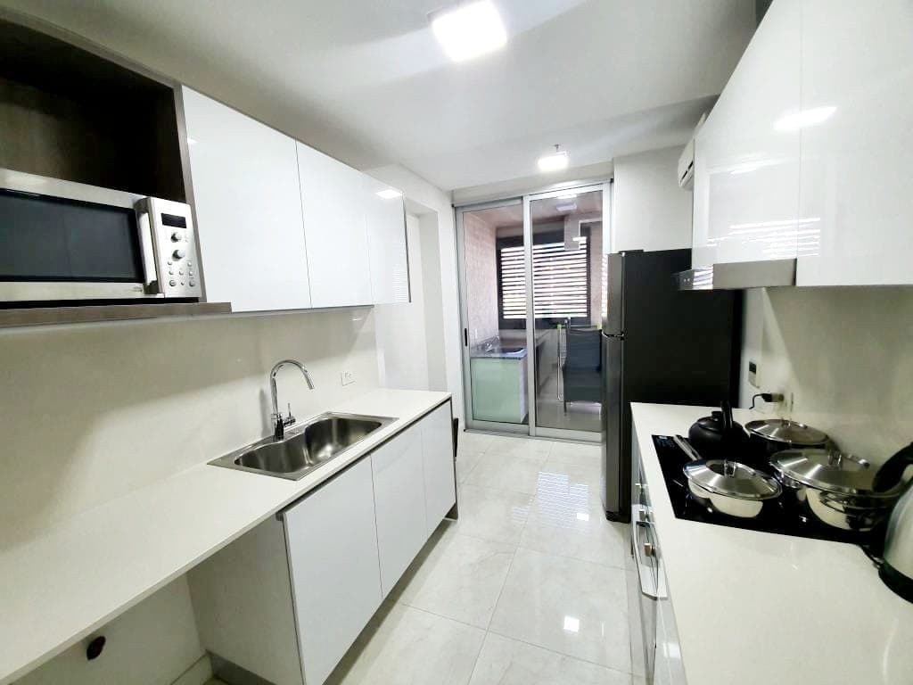 dpto amoblado de 2 hab en Suite, Edif. Eminent, Zona Av. Santa Teresa, foto 3
