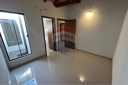 Chalet-Venta-PY Central Lambaré, foto 4