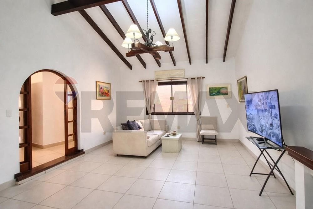 Residencia zona mburucuya, foto 3
