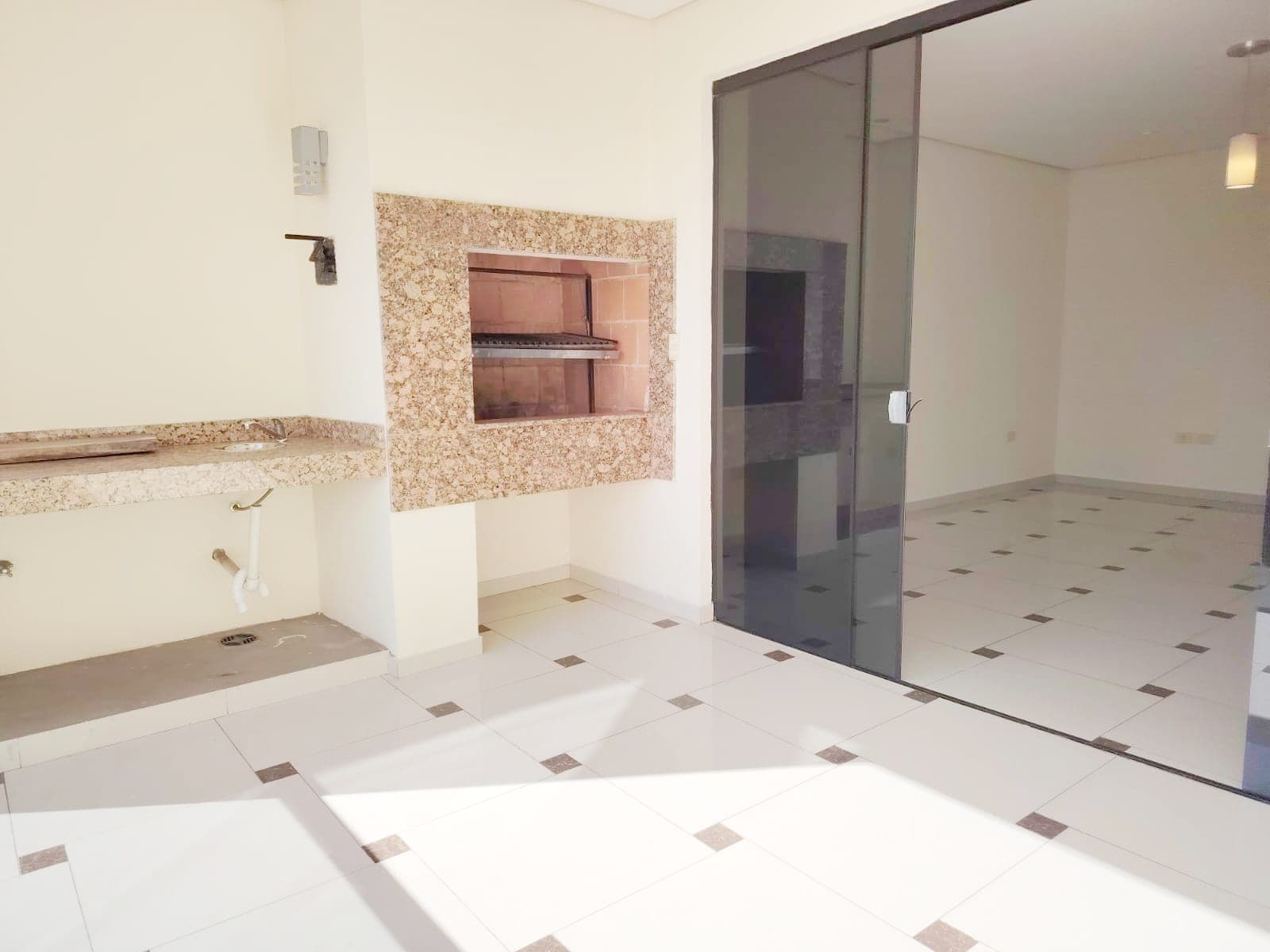 Departamento de Ragusa con dos cocheras en Alquiler - Barrio Herrera, foto 4