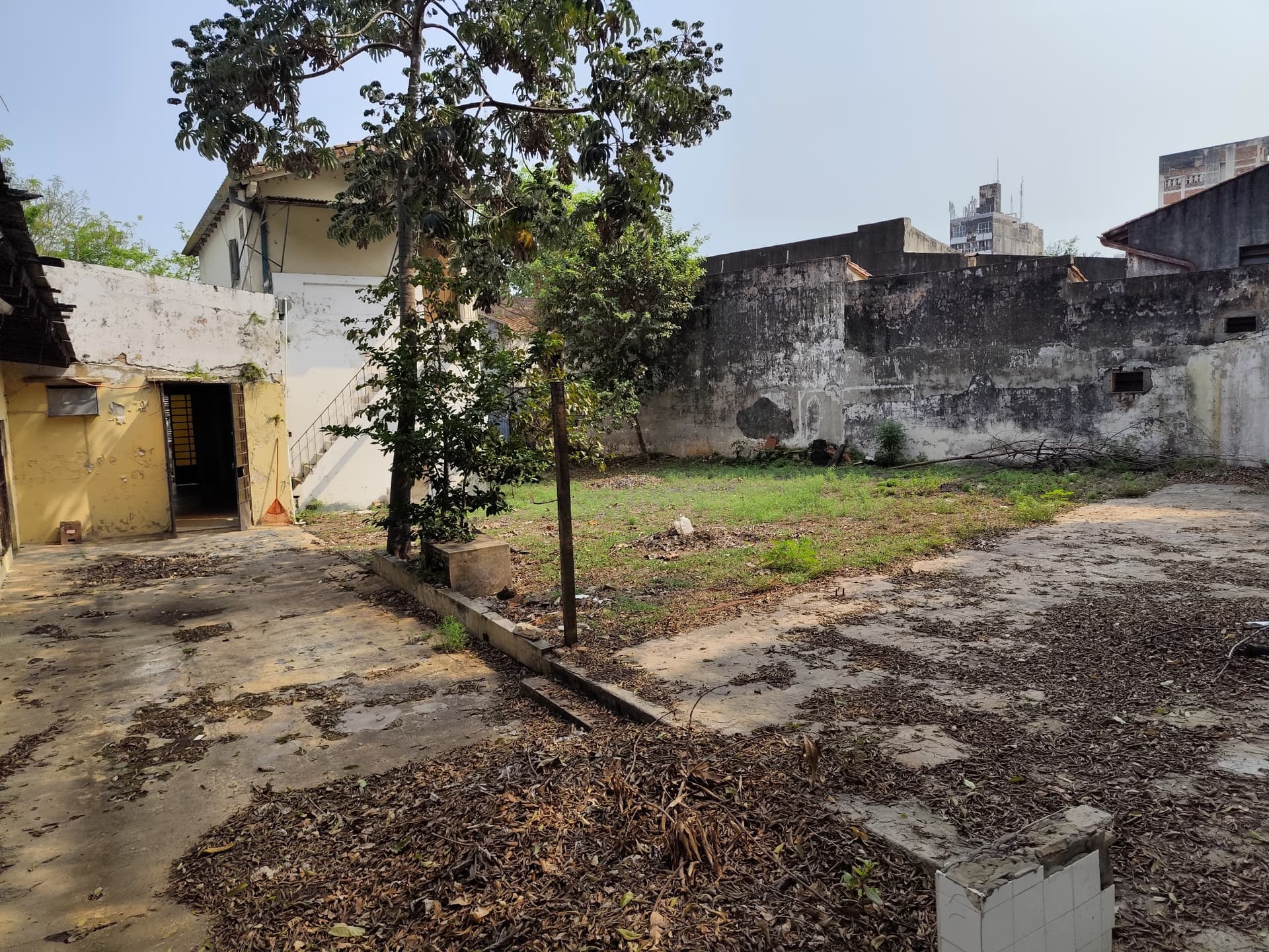 Terreno en venta con casa a demoler o refaccionar, foto 5