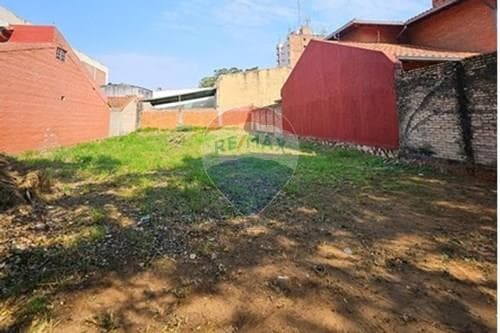 Terreno a pasos del Shoping San Lorenzo