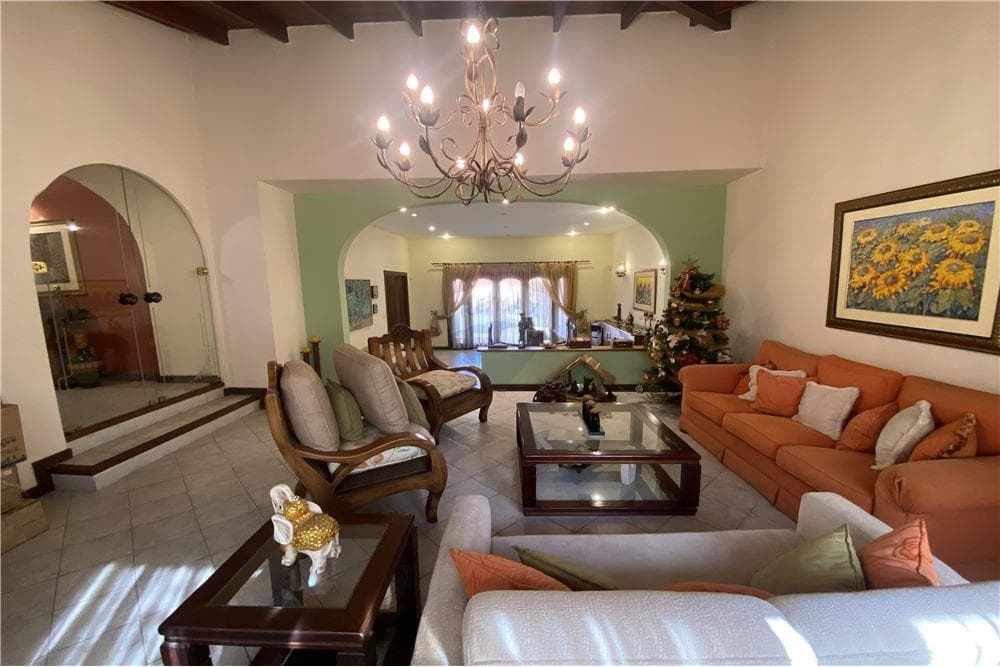Hermosa residencia en Asunción - bo. Mburucuya, foto 5