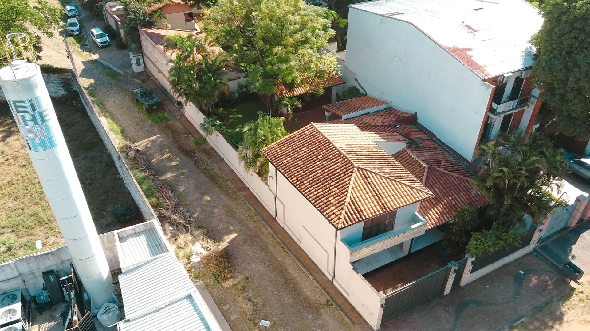 En venta hermosa residencia en lambare, foto 2