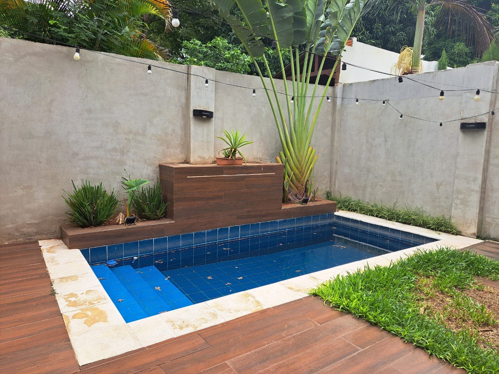 Alquiler – amplio dúplex en barrio cerrado | loma merlo, Luque