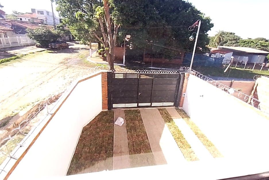 De Duplex A Estrenar En Lambare De 3 Dorm Y Garage P/ 3 vehic, foto 5