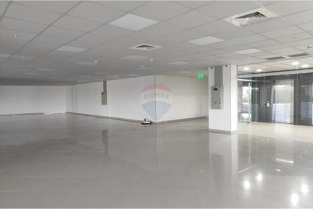 Oficina corporativa de 385 m2 en Villamorra, foto 4