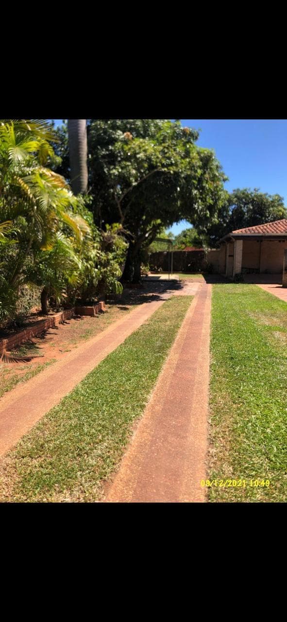 Alquilo casa en San Lorenzo