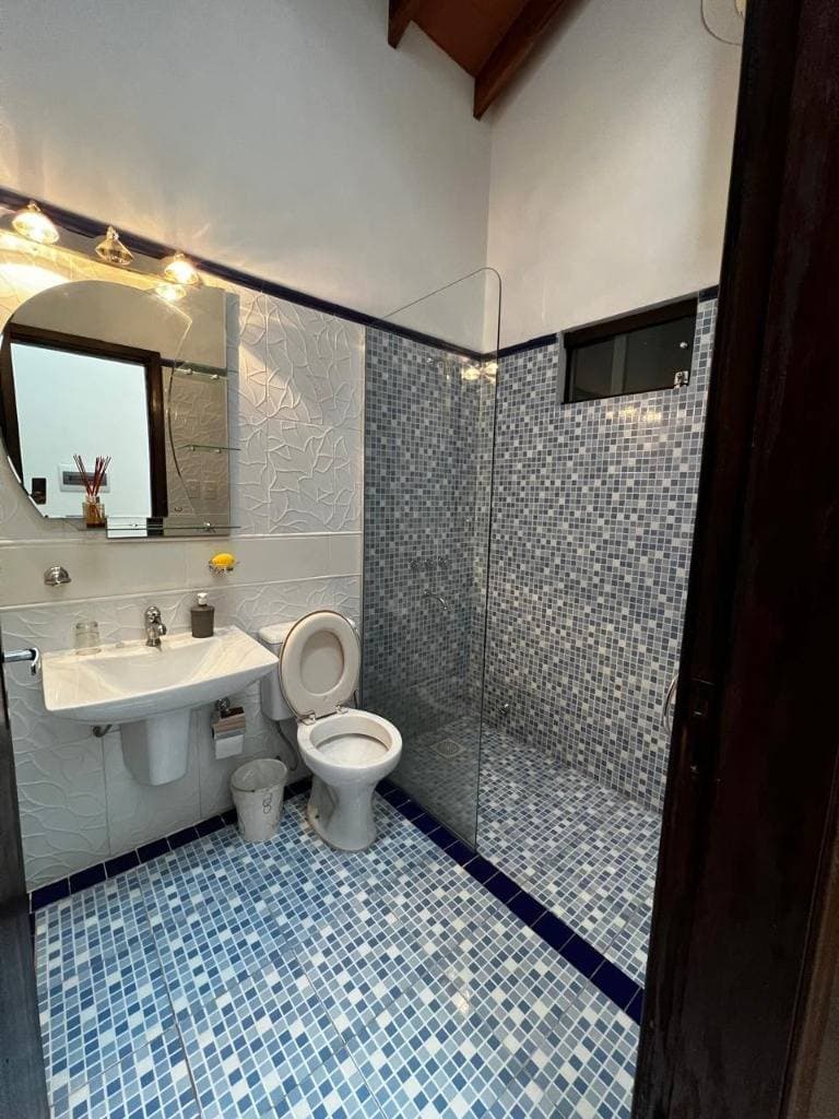 Duplex en esquina en Lambaré Lambaré zona supermercado arete, foto 4