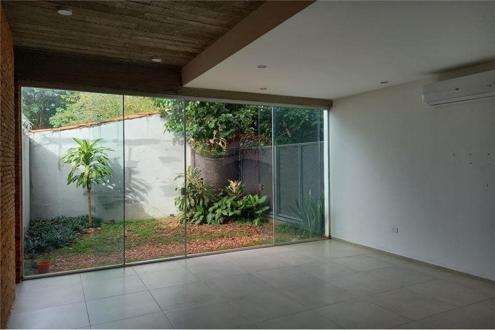 Duplex sobre avenida venezuela - Asunción, foto 2