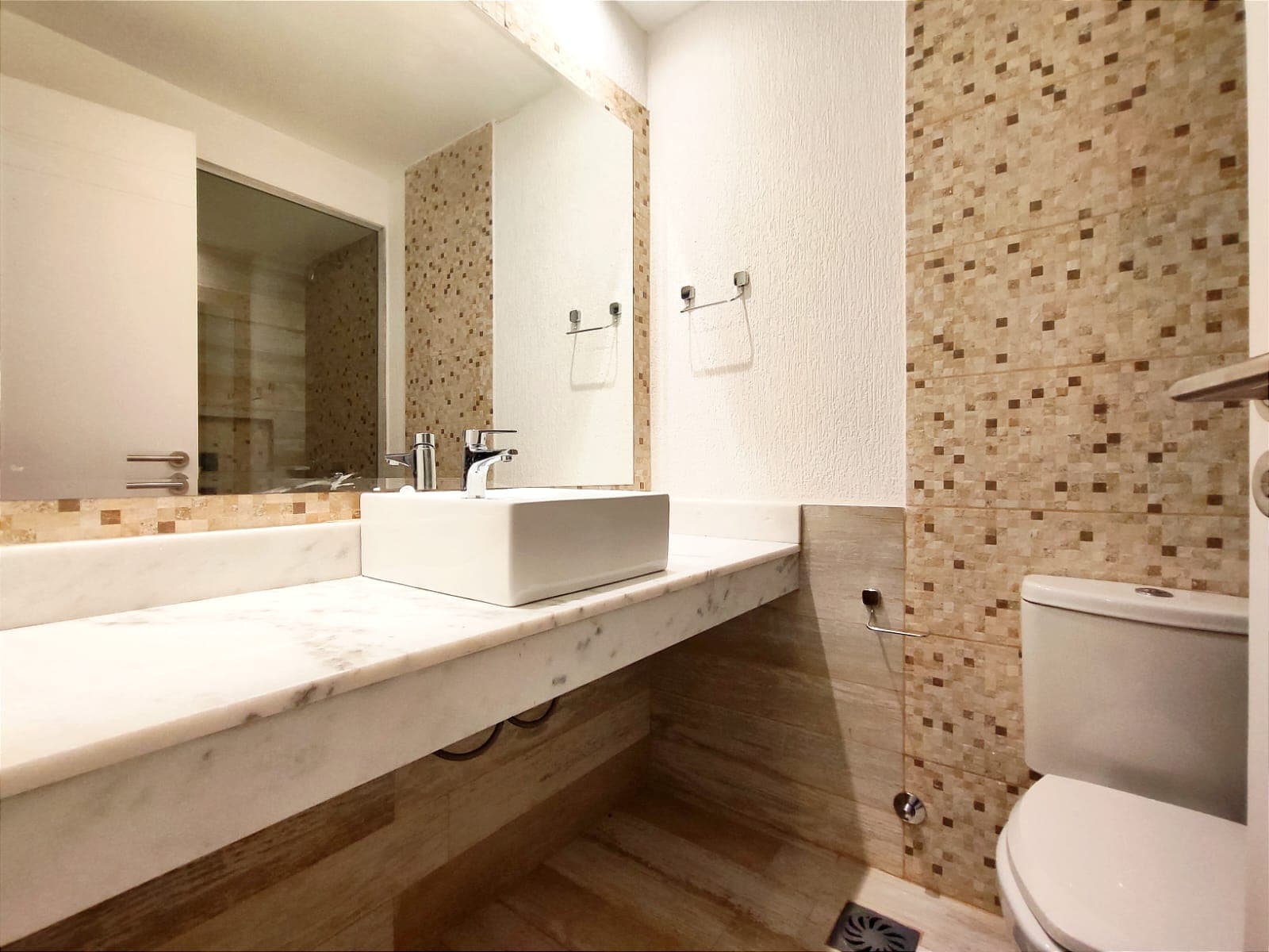En Venta. Departamento En Fernando, foto 5