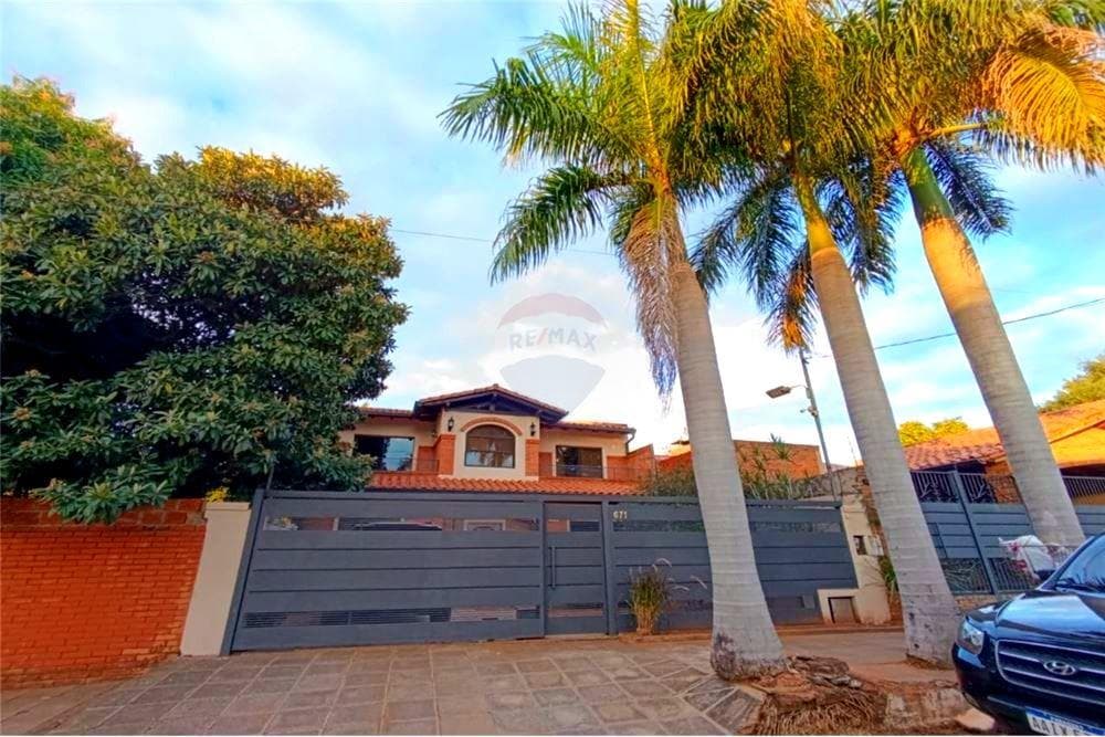 Alquilo residencia en lambare totalmente amoblada valle apua