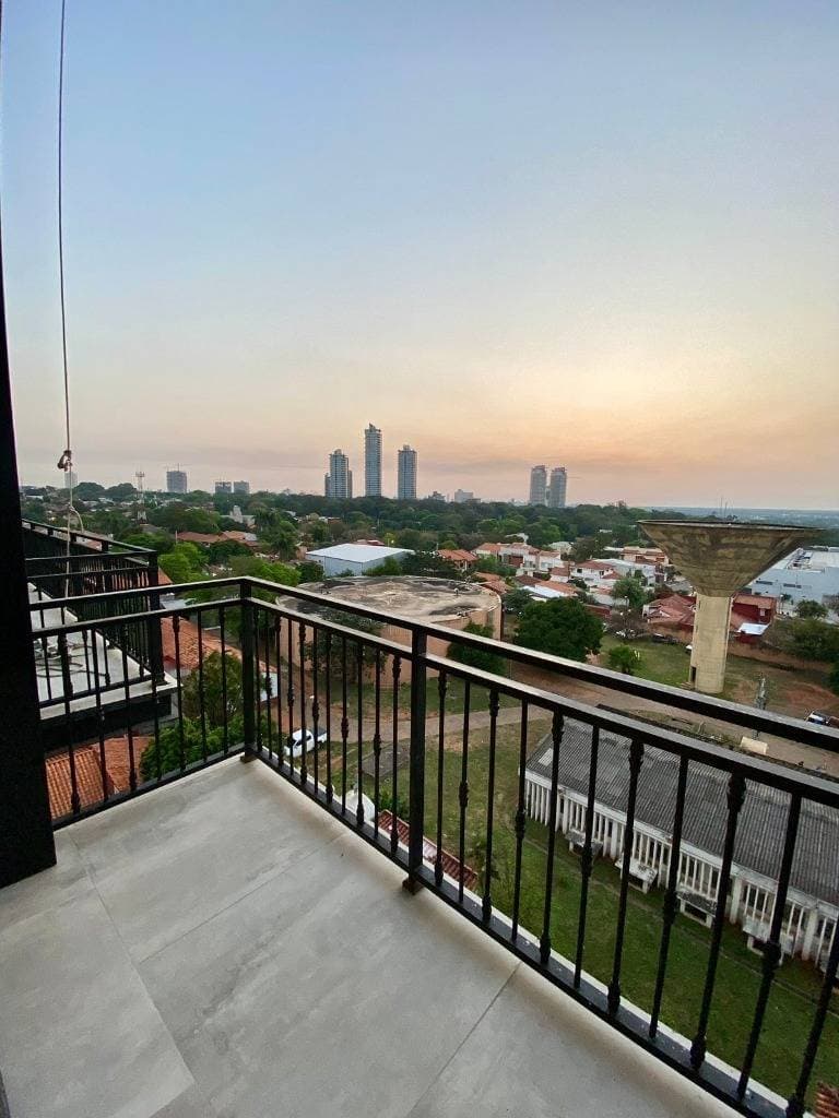 Alquilo departamento, doble altura - grand chelsea