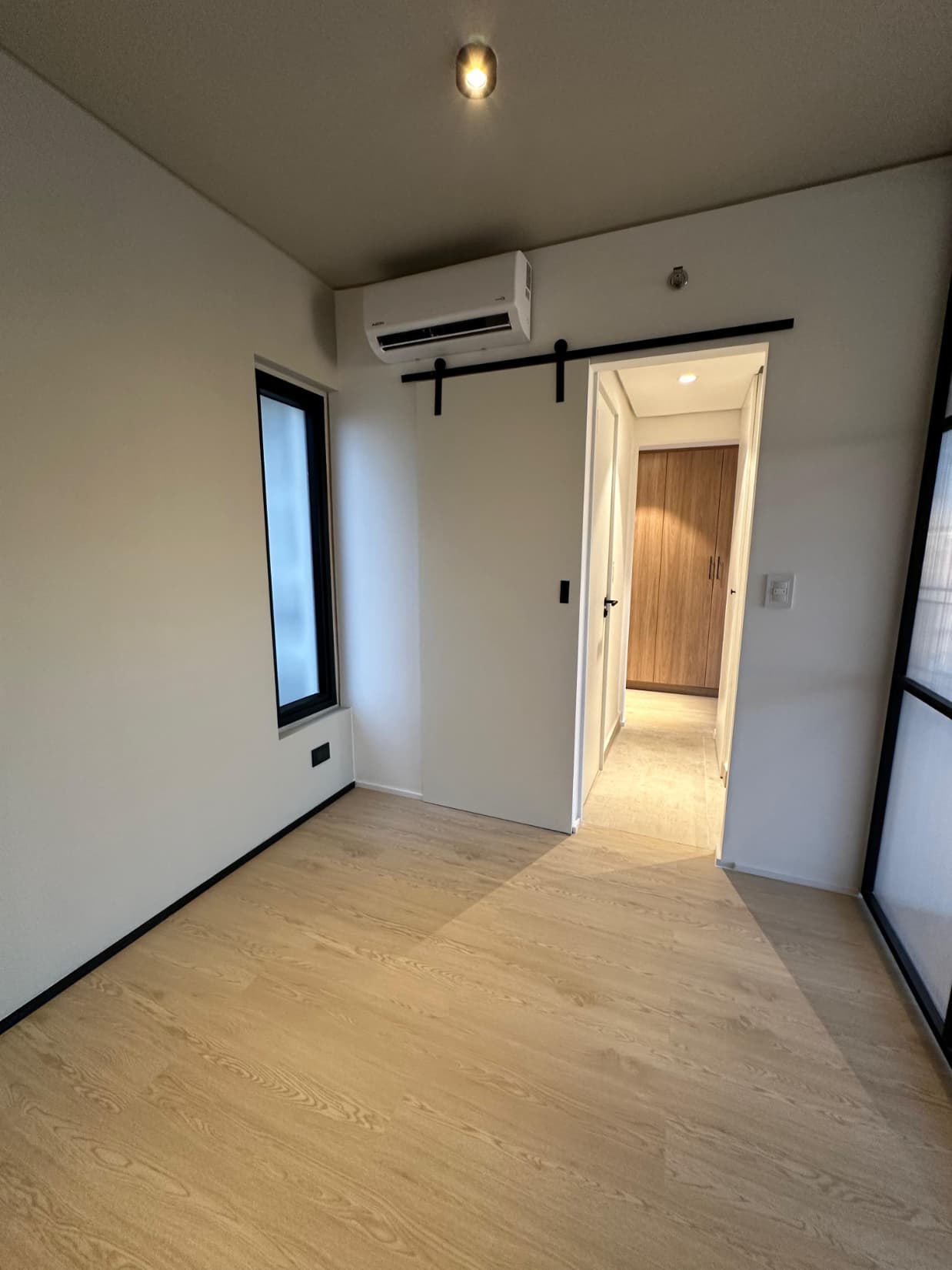 Villamorra en alquiler departamento de 1 dormitorio, foto 5