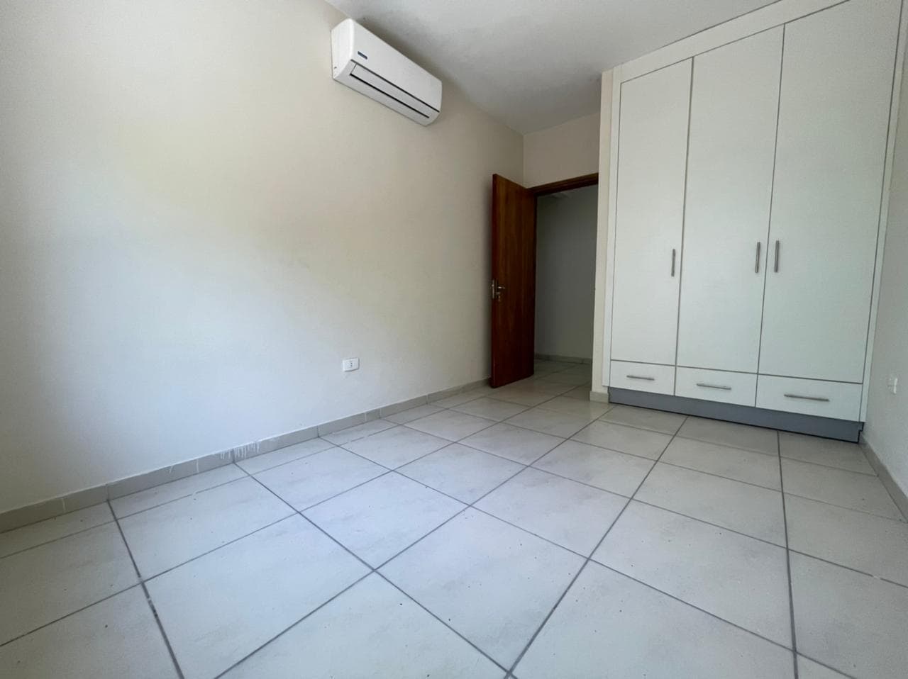 Dpto de 2 dormitorios 120 mts 2 - zona terminal, foto 2