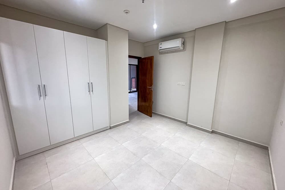 Departamento-Venta-Calle 1 e Mbuyapey, Laguna Grande, Fndo De La Mora, Central, foto 4