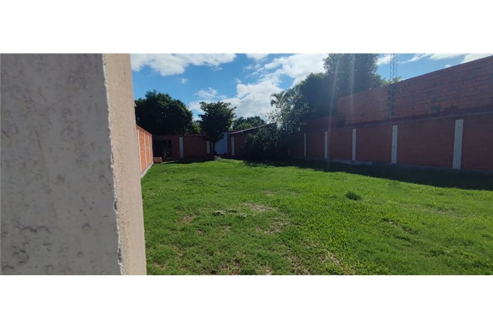 Hermosa Propiedad amurallada en Mariano Roque Alonso — foto 3