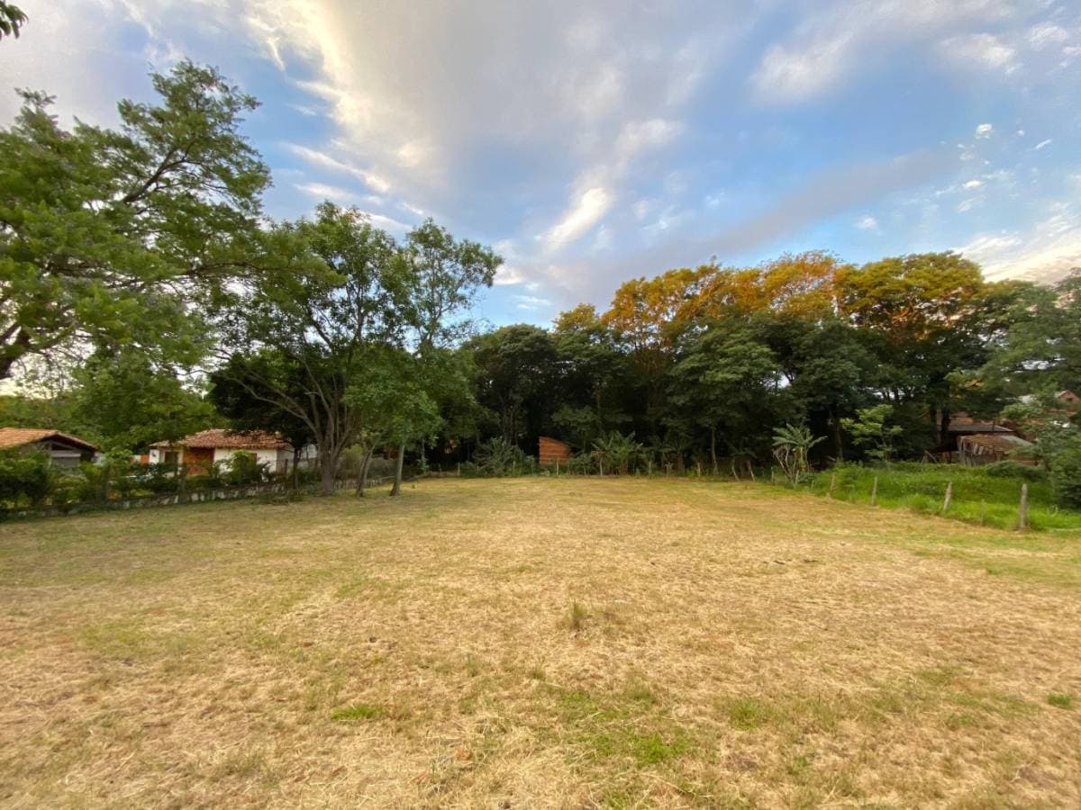 En venta hermoso terreno de 1.200 m² ubicado en pleno centro de Altos, foto 2