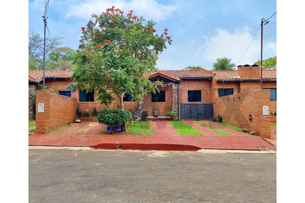 Casa en alquiler - Luque, foto 1