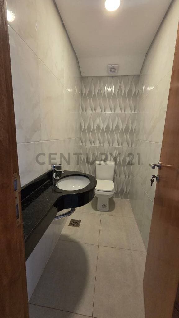 Casa a estrenar de 3 dormitorios en Luque, foto 2