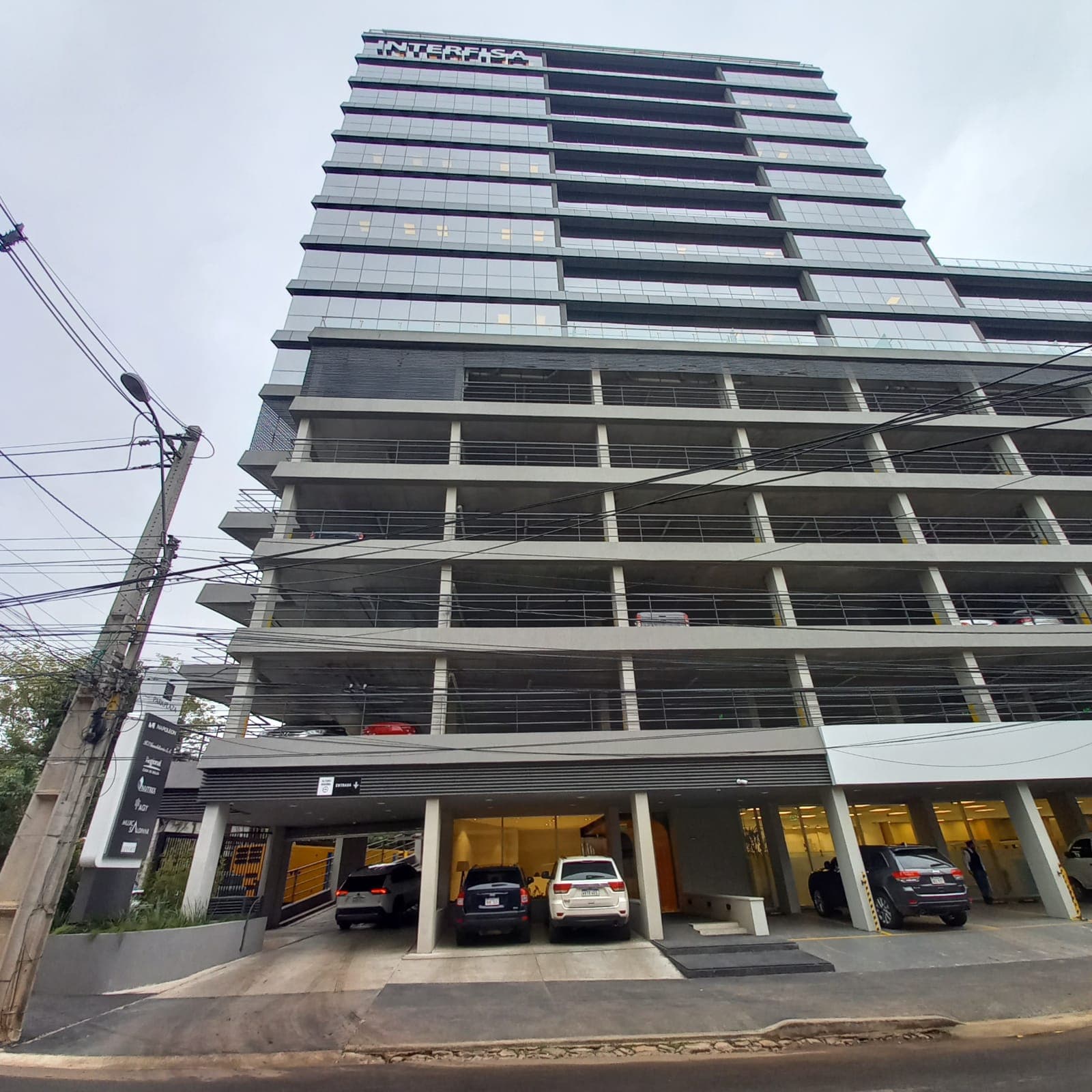 Alquiler de Oficina - Edificio Park Plaza