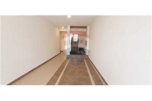 Se ALQUILA Departamento de 2 dormitorios (zona Yacht)⁣