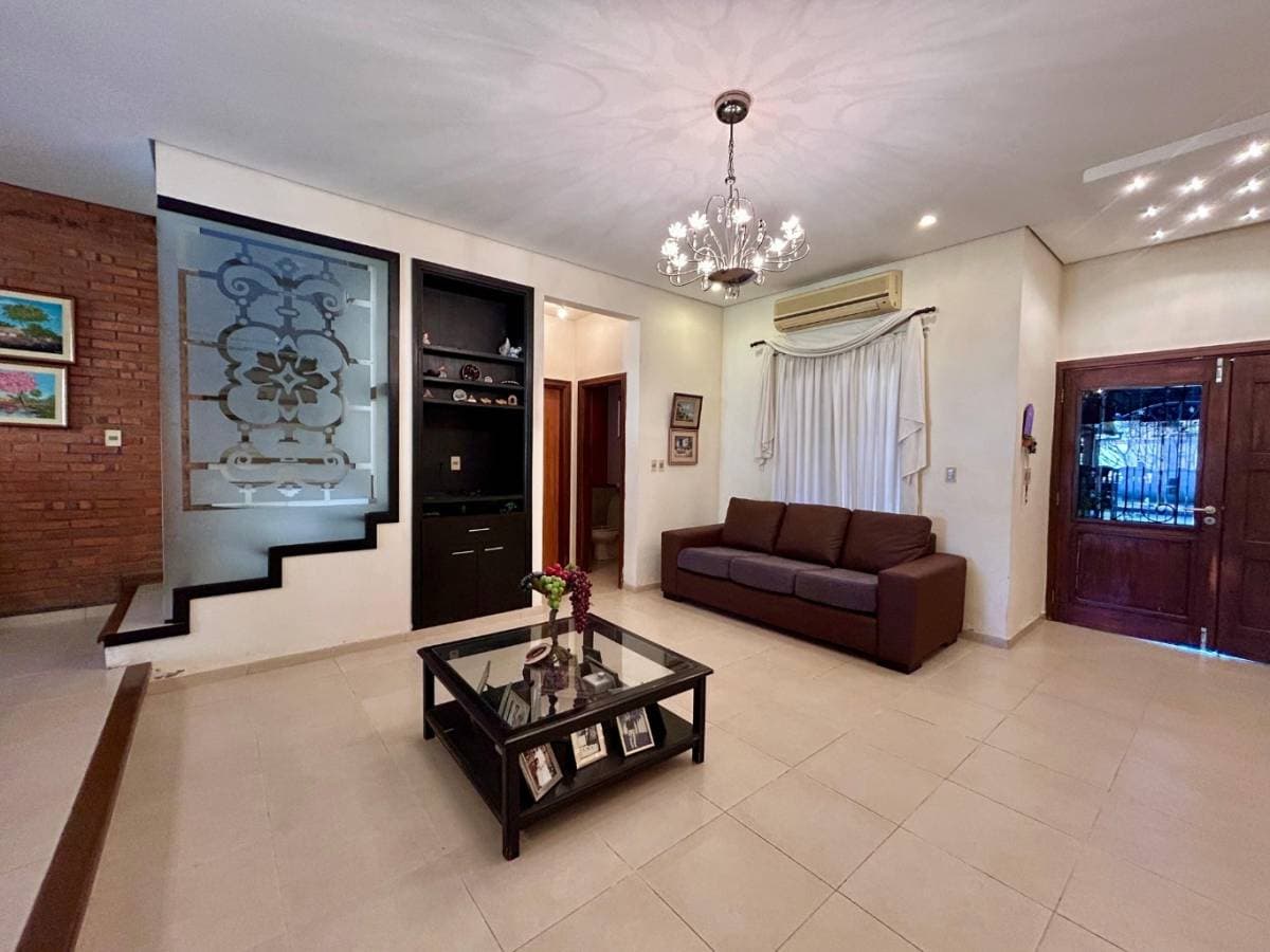 Casa en alquiler – Barrio Herrera, foto 4