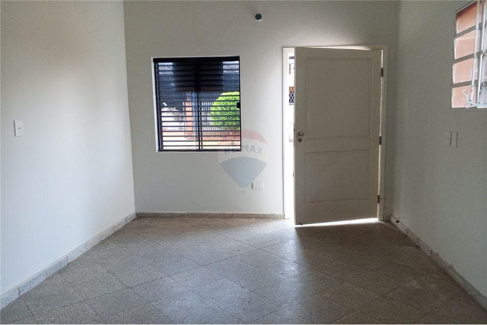 Departamento en Ñemby barrio san carlos, foto 3