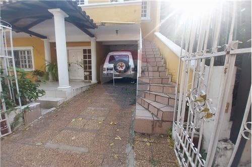 Local en barrio mburuvicha, foto 4