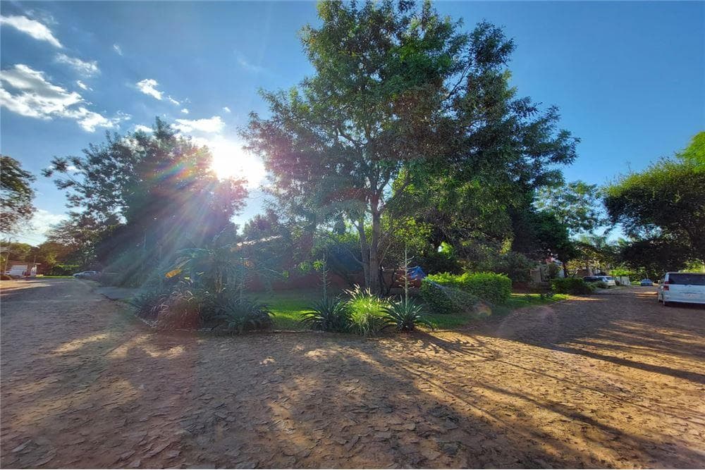 Terreno en condominio Luque, foto 3