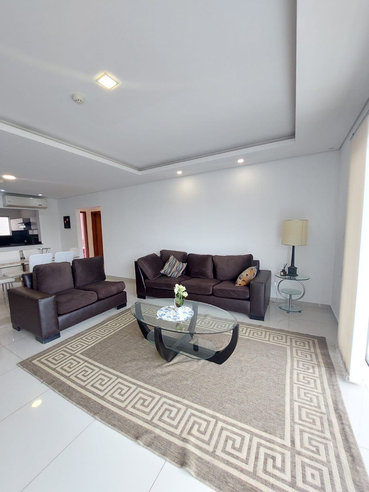 Departamento Amueblado de 2 Dormitorios en Alquiler, Amplio y Moderno, Zona Salvador del Mundo, foto 4