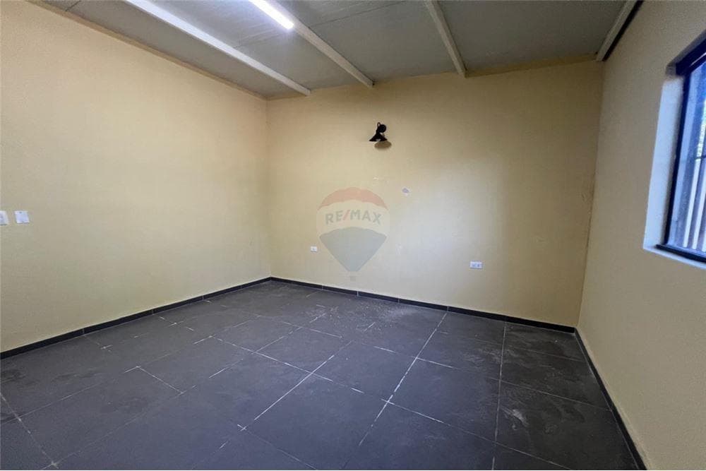 Chalet - Venta - San Lorenzo, invierte en un hogar cómodo!, foto 2
