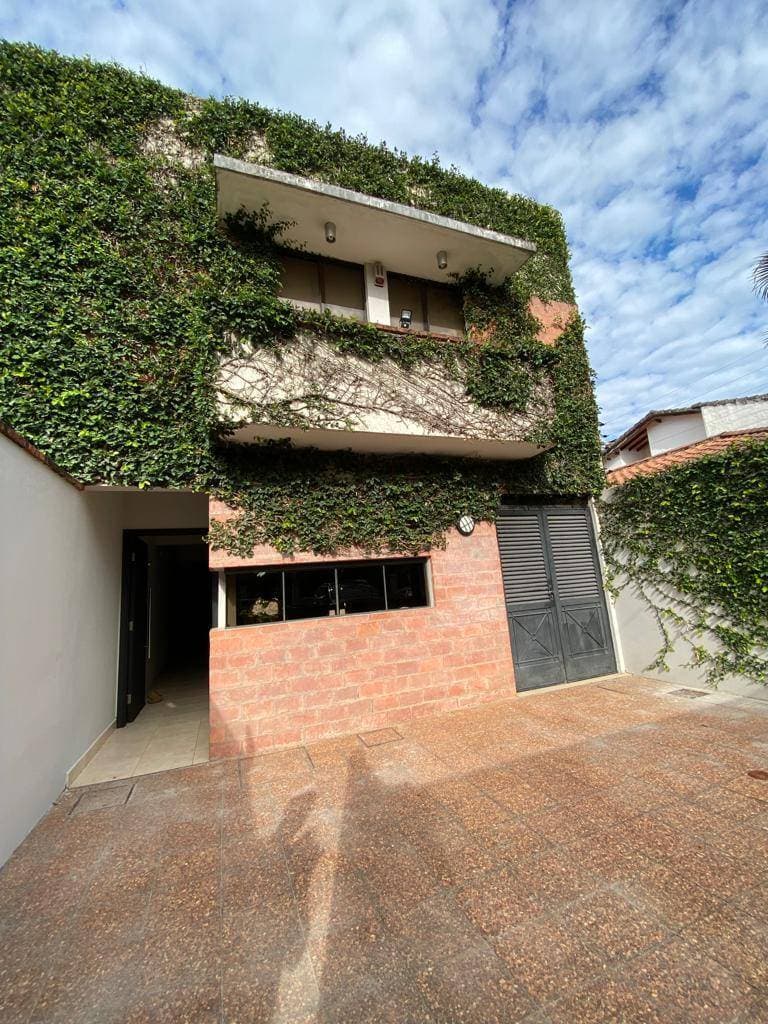 Alquilo hermoso duplex amoblado y equipado barrio mburucuya