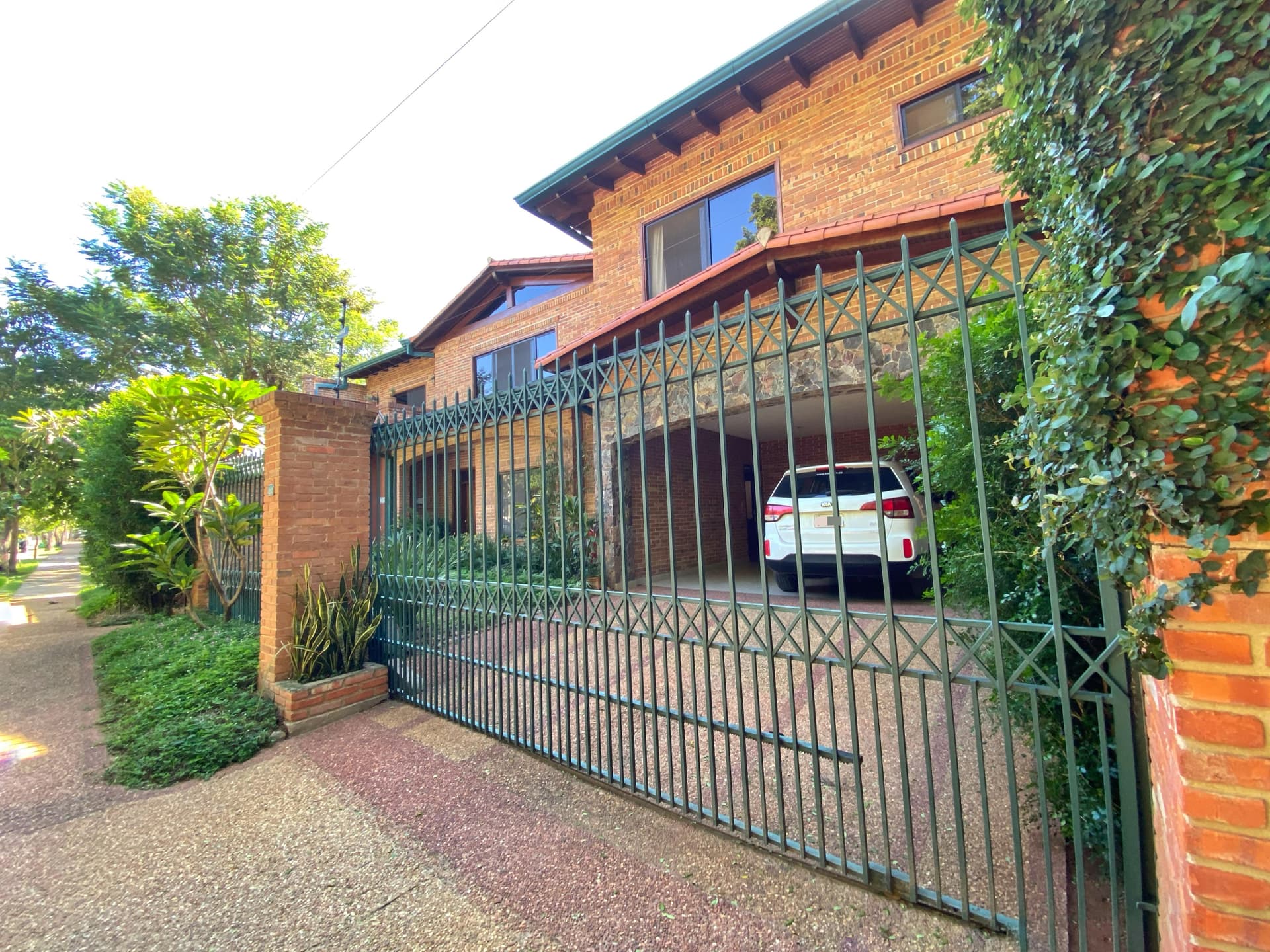 hermosa Casa moderna y amplia en Zona Colegio Goethe, foto 4