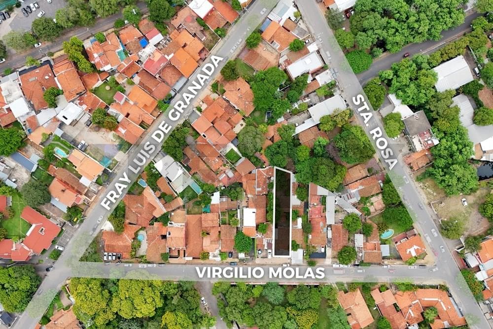Terreno en barrio Jara, foto 2
