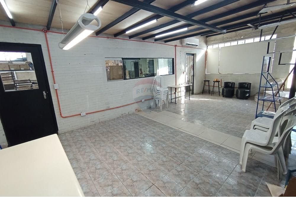 ¡Tu Oportunidad Comercial en Fernando de la Mora! — foto 5