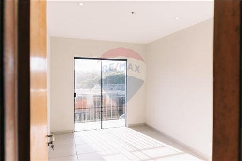 Duplex-Venta-PY Central Villa Elisa COD.104, foto 4