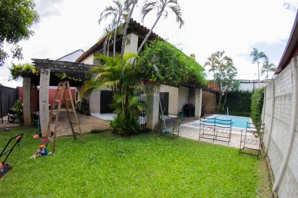 Amplia casa en Luque cuarto barrio villa adela, foto 2