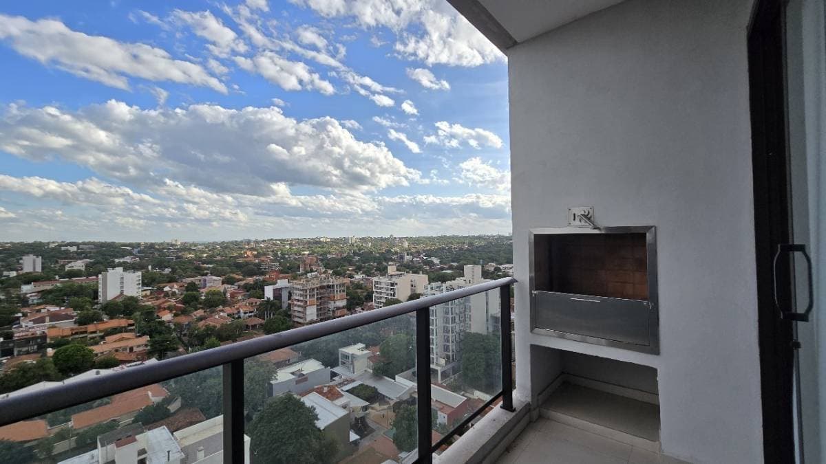 Venta de hermoso dpto amoblado en el edificio marquis
