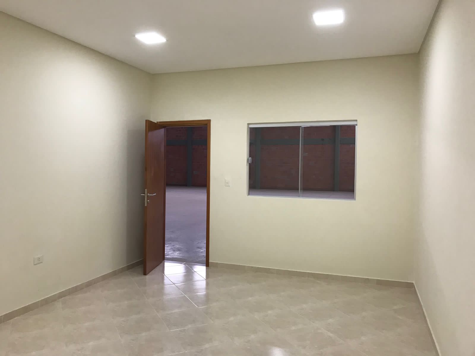 Deposito de 1.030 m2 en Luque‼️ c-1082 — foto 4