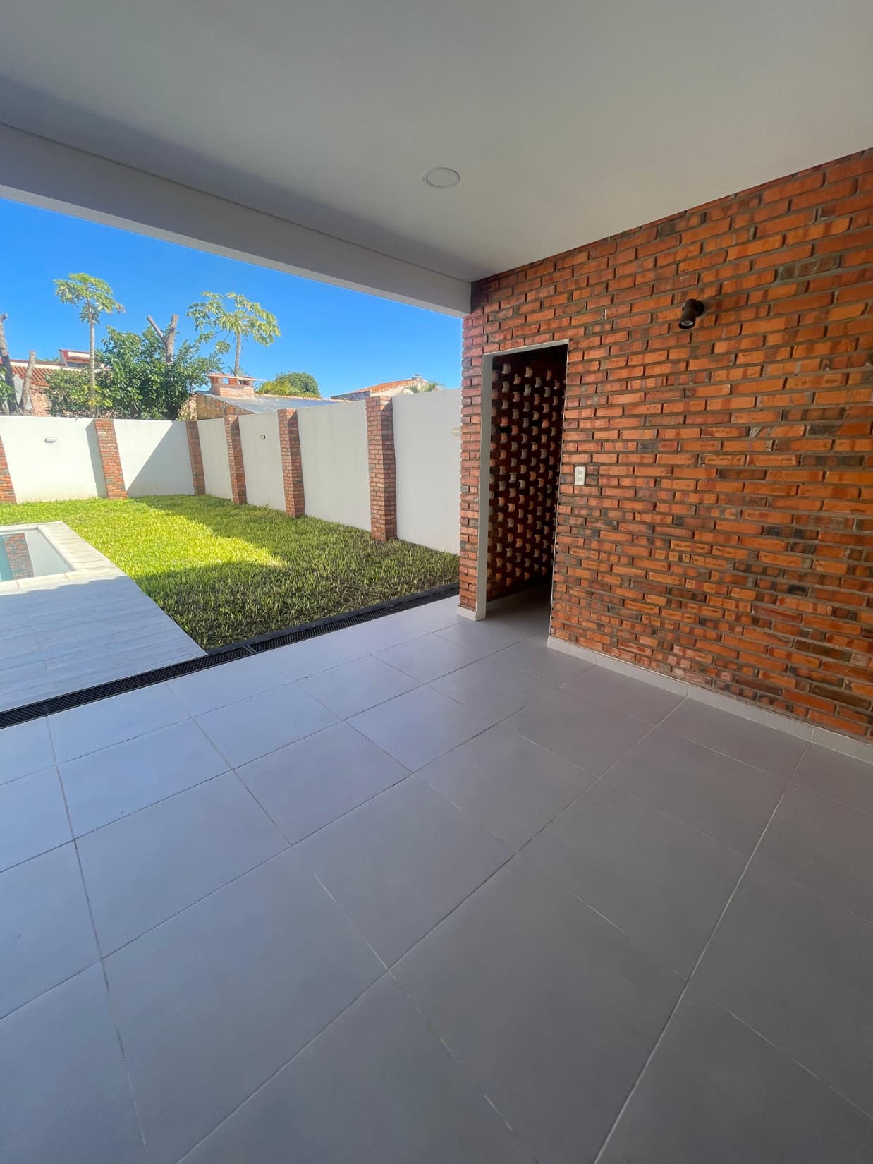???? Dúplex en alquiler – Luque, cuarto barrio, foto 4