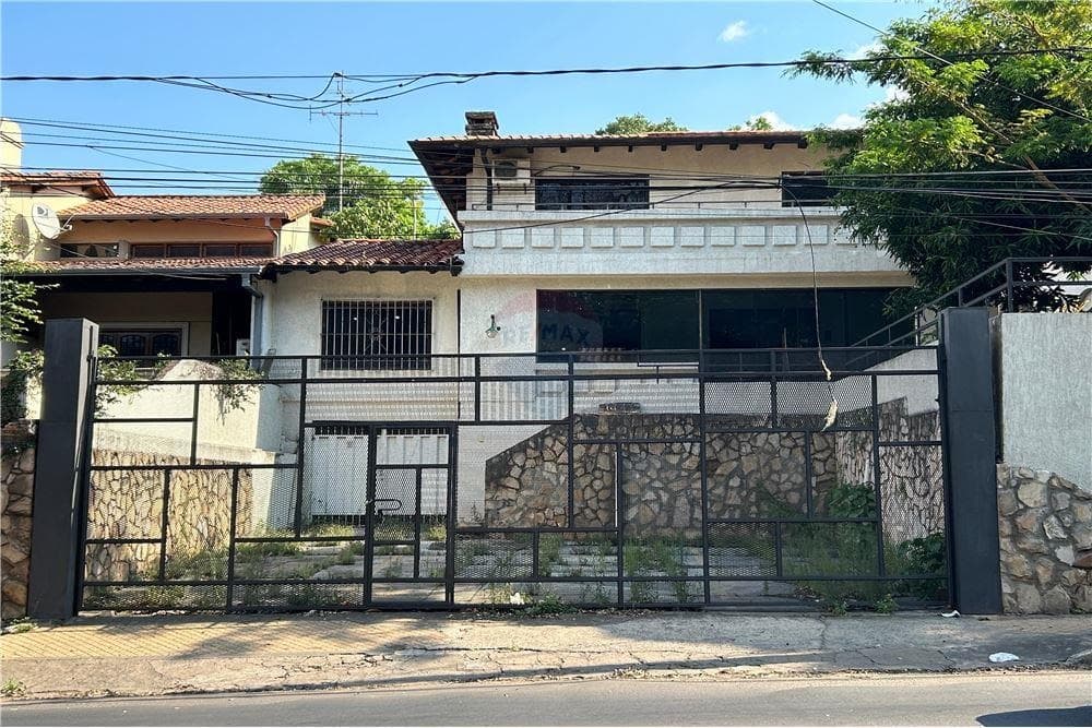 Alquilo amplio duplex para consultorios sobre avenida españa