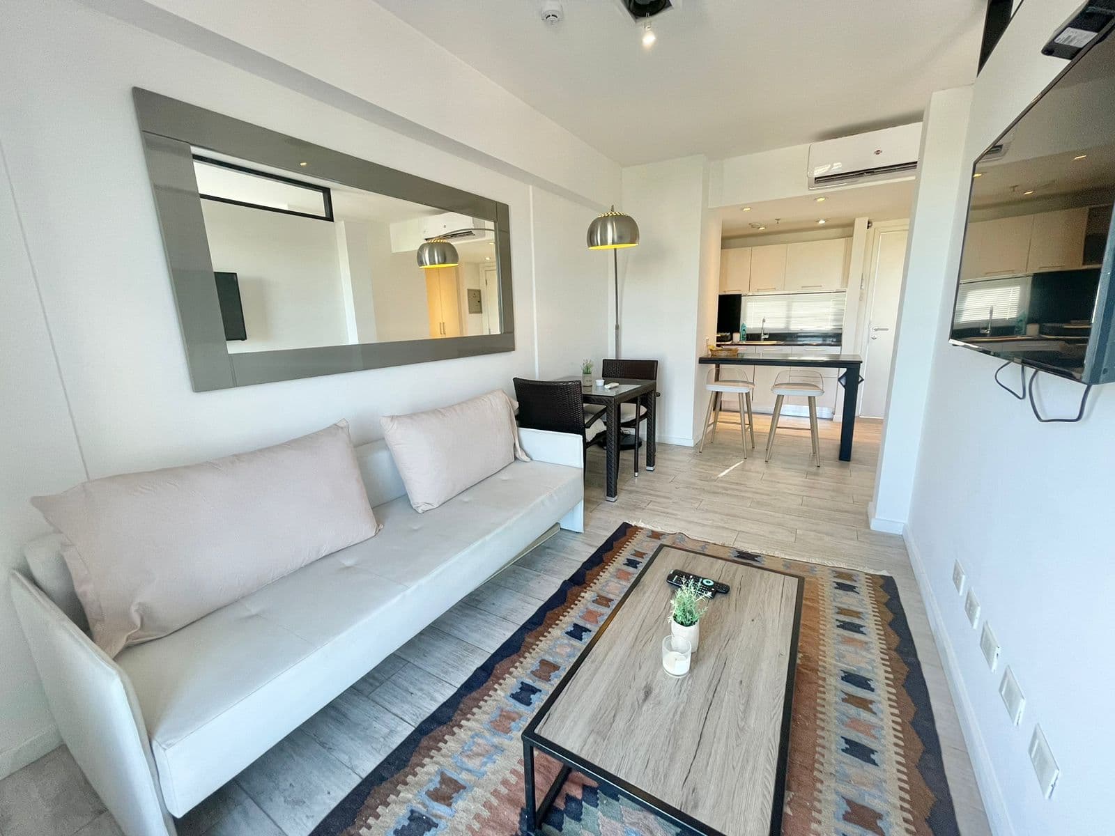 En Alquiler Hermoso Monoambiente Amoblado En Barrio Jara A150