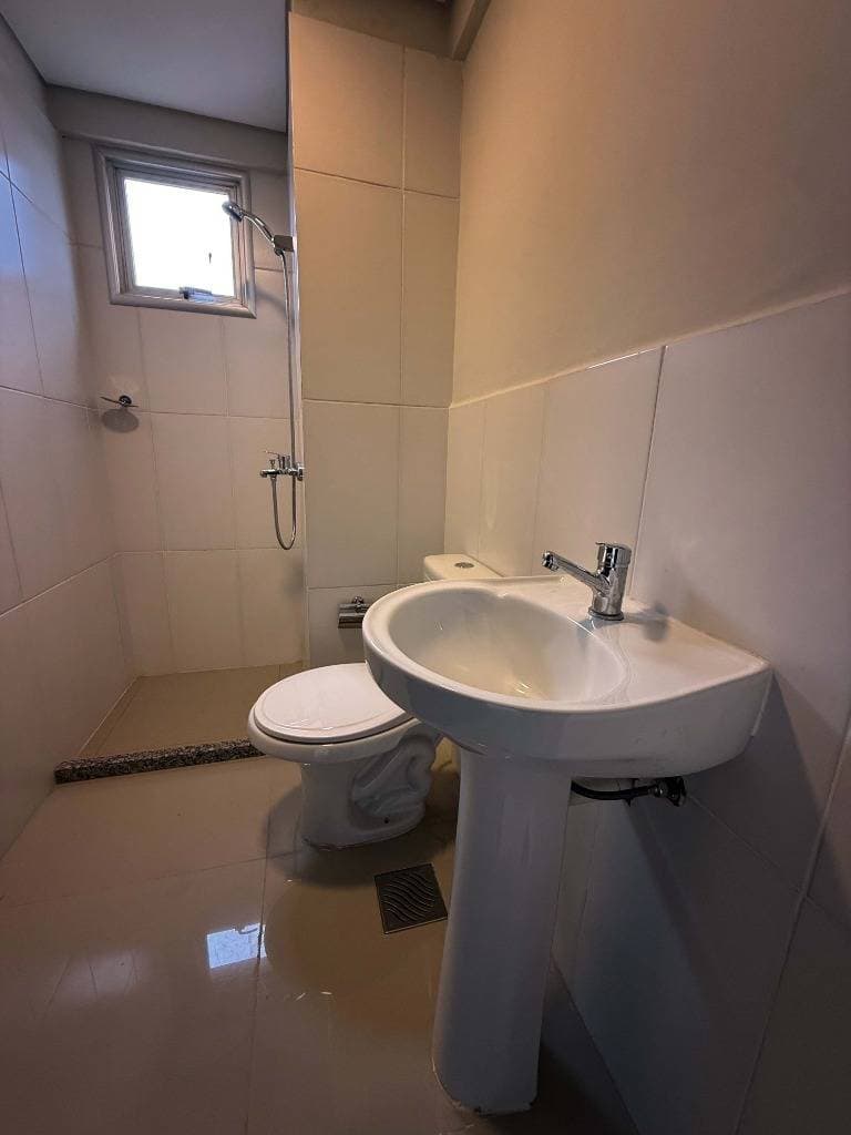 Departamento a estreanr en lambare, foto 3