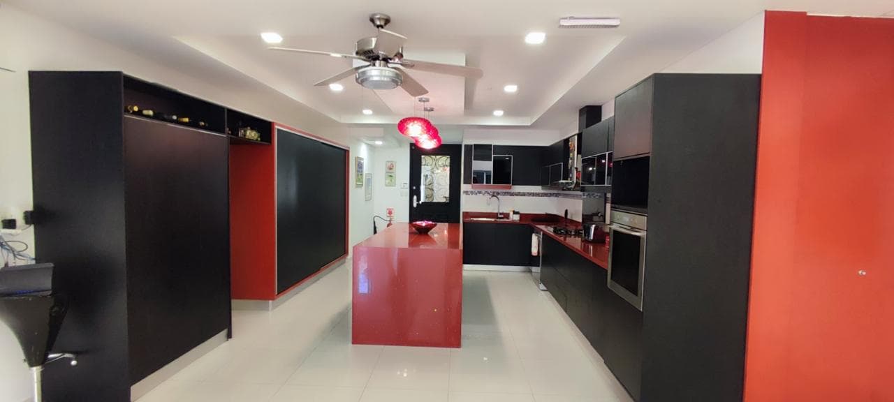 ¡En venta amplia residencia en Lambaré!, foto 2