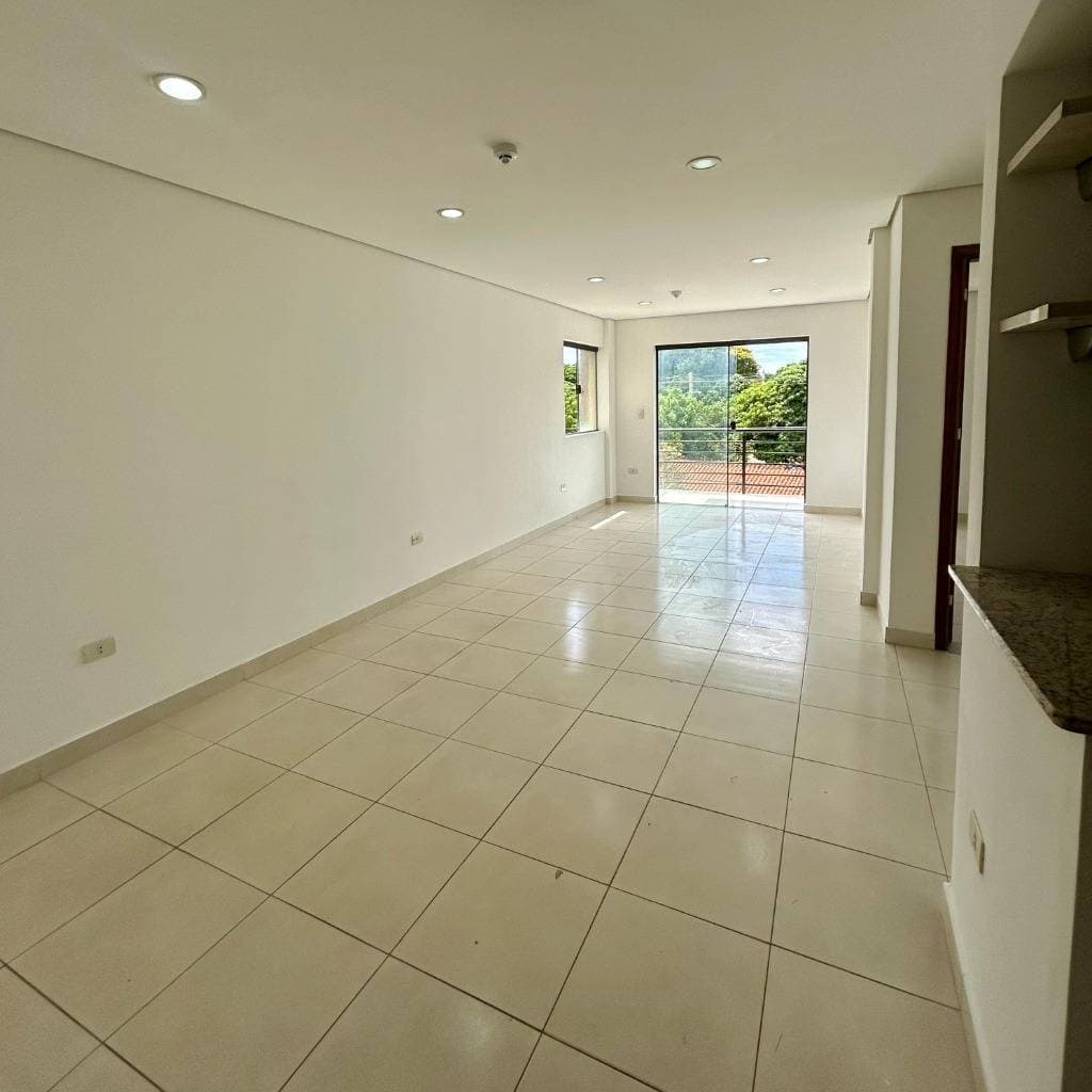 Departamentos en Luque jardín de oro — foto 2