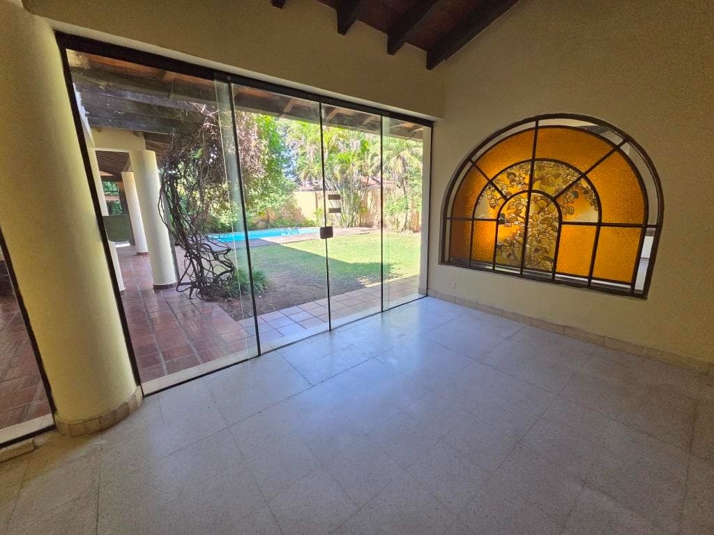 Casa Formidable de 509 m2 en el Barrio Las Mercedes - CLHO8361355, foto 3