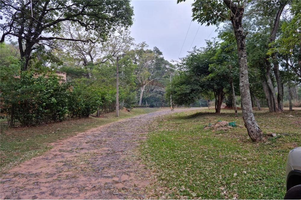 de Gran Terreno en Urbanización Surubi'i, foto 2